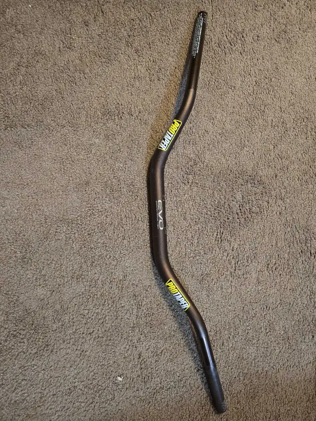 2024 Suzuki DR 650cc parts in Motorcycle Parts & Accessories in Hamilton - Image 4