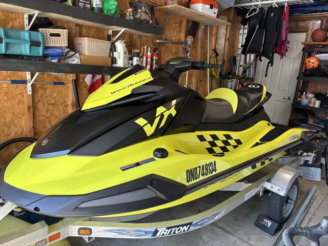 2023 Yamaha Waverunner VX Cruiser 10.7 Hrs HO  in Personal Watercraft in Hamilton - Image 2