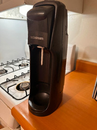 Soda Stream + Canister