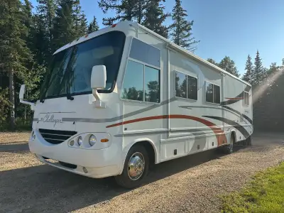 only 36,000kms A class motorhome nice shape everything works good like new shape no issues or leaks...
