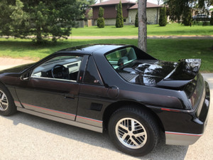 1985 Pontiac Fiero