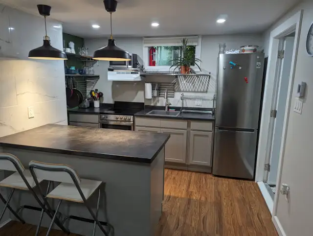 Flexible Term: Fresh Fully Furnished 1-Bdrm Unit: West End in Short Term Rentals in City of Halifax - Image 4