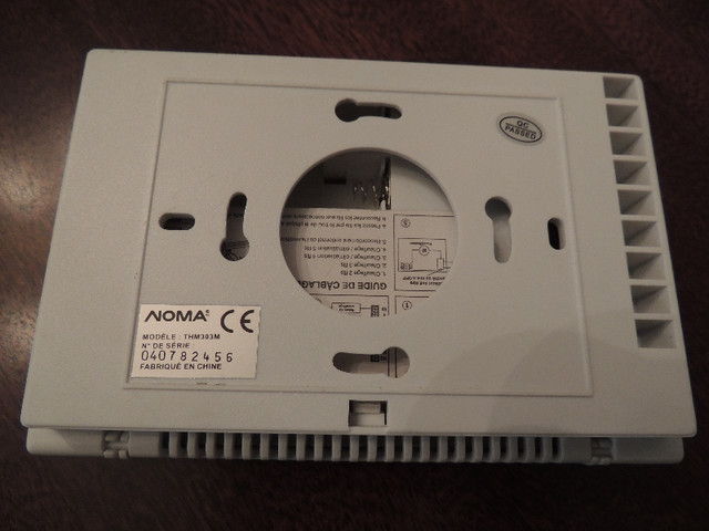 Noma THM303M Programmable Heat/Cool Thermostat in Heating, Cooling & Air in Mississauga / Peel Region - Image 4