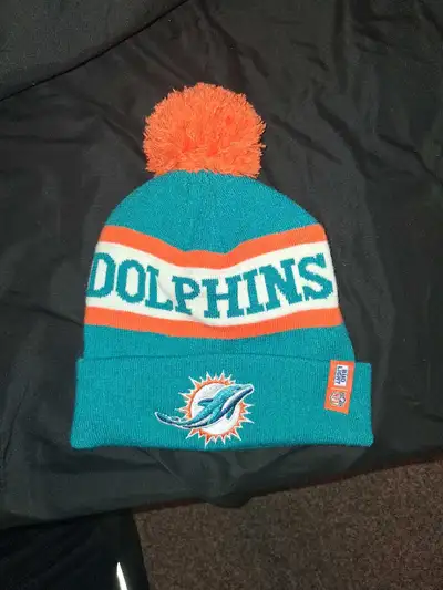 Miami Dolphins toque, View more