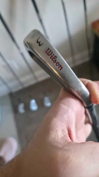 PICK UP ONLY Price as is or best offer Features: - Brand: Wilson - Model: Fat Shaft - Club Type: 3 I...