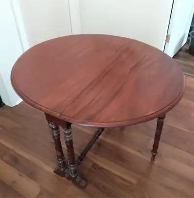 SUTHERLAND (FOLDING) DINING TABLE c 1900. MAHOGANY, FINE CNDTN, View more