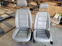 2006Audi A6 c6 3.2  front  seats