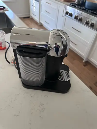 Nespresso - Virtuo Machine - , View more