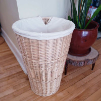 Wicker Laundry Hamper with Liner 