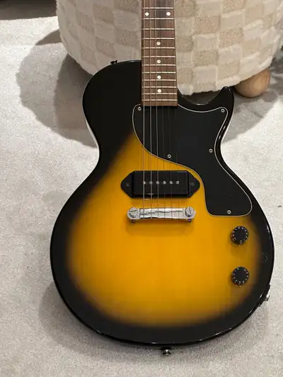Epiphone Les Paul Junior, View more