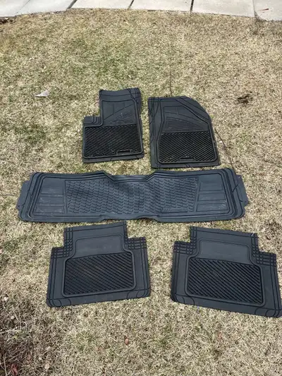 5 mats in total was used in 2011 jeep grand Cherokee All for $35