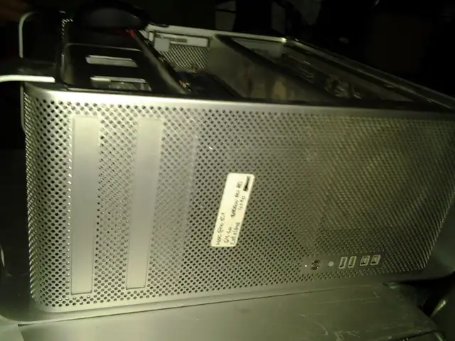 mac pro 8 core 32g $180 mac pro5.1 12 core3.3gz 64g 2tb$550 imac in Desktop Computers in City of Montréal - Image 2
