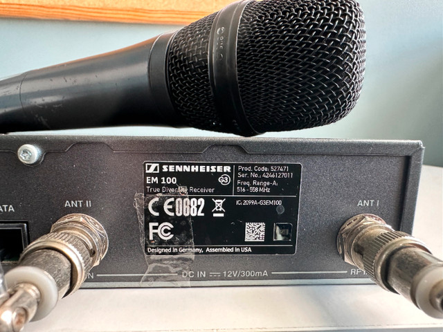 Sennheiser EW100 G3 wireless mic set dans Matériel audio professionnel  à Région d’Oakville/Halton - Image 2