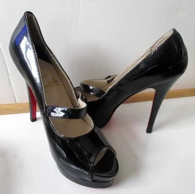 Woman’s New Black High Heel Christian Louboutin Shoes Size 39T in Women's - Shoes in City of Toronto - Image 4