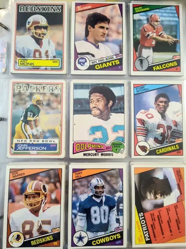1970's & 1980's Topps NFL football cards- over 145 cards lot #2 in Arts & Collectibles in Hamilton - Image 6