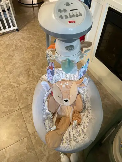 Fisher Price Swing Excellent condition No stains/rips 50$ Located Dieppe; off fox creek