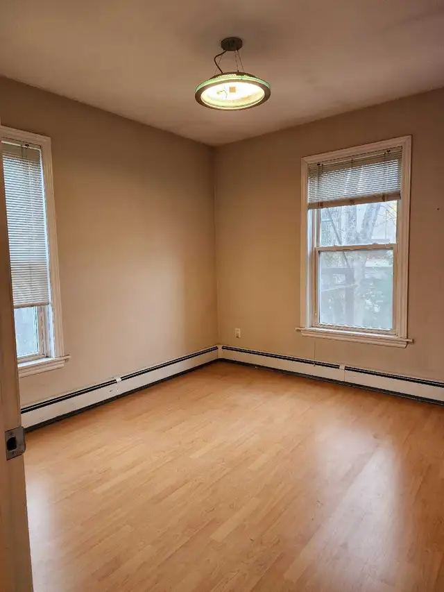 2 Bedroom Apt - SEPT 1ST! 1016 Barrington Street in Long Term Rentals in City of Halifax - Image 8