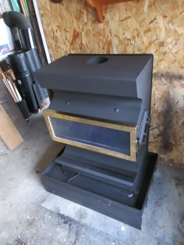 Good Used Wood Stoves / Woodstoves.  OS. in Fireplace & Firewood in Owen Sound - Image 7