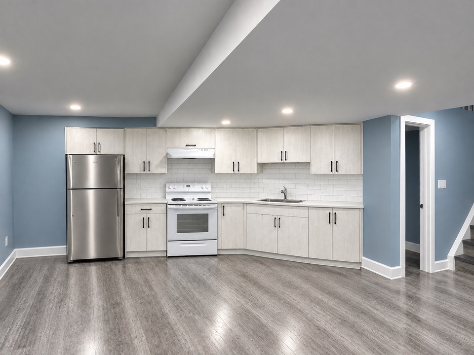 2 Bedroom legal basement suite for rent in NW 5
