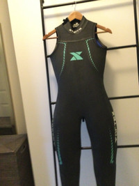 Ladies sleeveless wetsuit size M