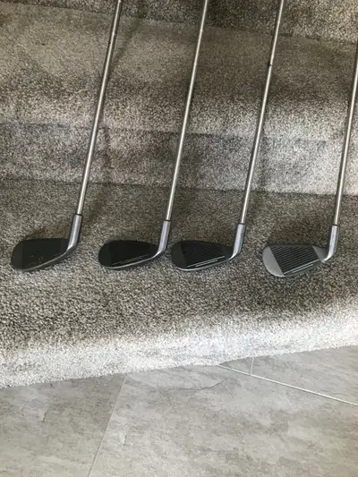 Dunlop Resolve Low Profile Irons: Women's Right handed, View more