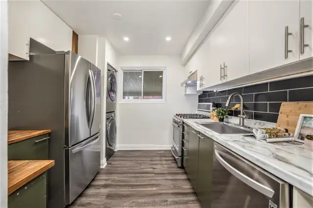 4 Beds 1 Bath House  in Room Rentals & Roommates in Ottawa - Image 10