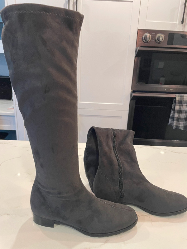Ron White Grey Stretch Eco Suede Boot Size Euro 39/US 8.5 NEW in Women's - Shoes in Markham / York Region - Image 2