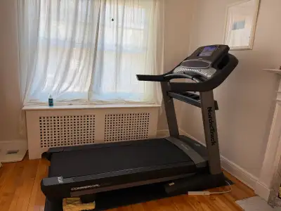 Treadmill Nordictrack C-1750 In excellent condition, View more