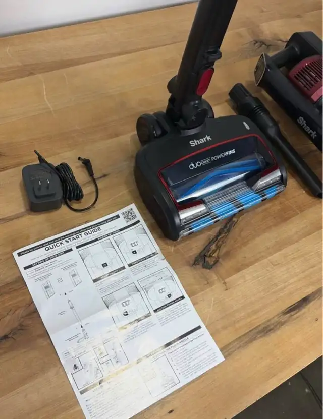 Shark Vertex Pro Cordless Vacuum in Vacuums in City of Toronto - Image 3