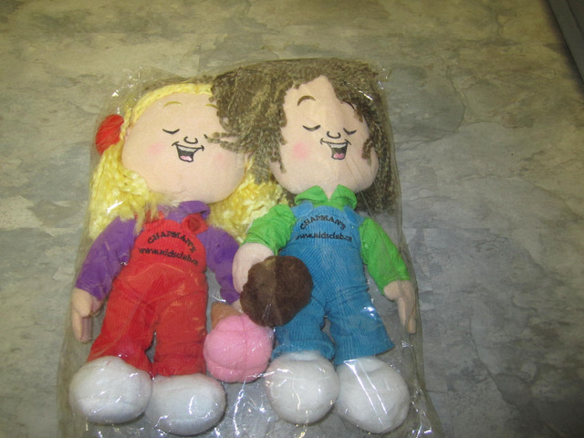 2 poupées neuves dans Jouets et jeux  à Saguenay