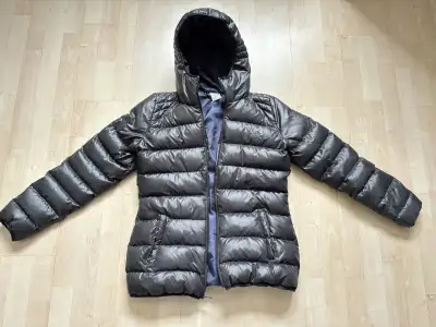 Adidas women’s winter jacket Sz M, View more