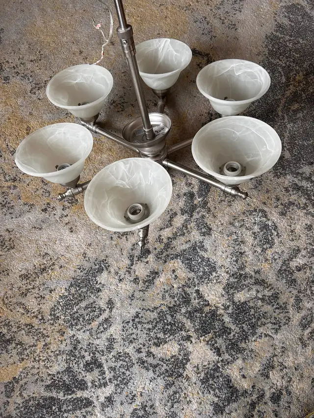 Chandelier in Indoor Lighting & Fans in Dartmouth - Image 4