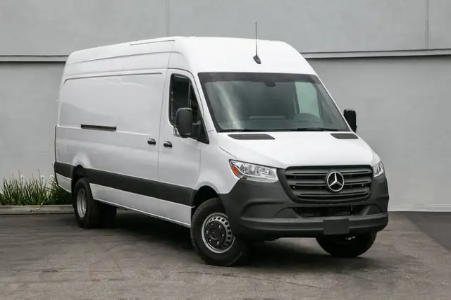 DELIVERIES AROUND EDMONTON AND TO SMALL TOWNS.628632564436511210
