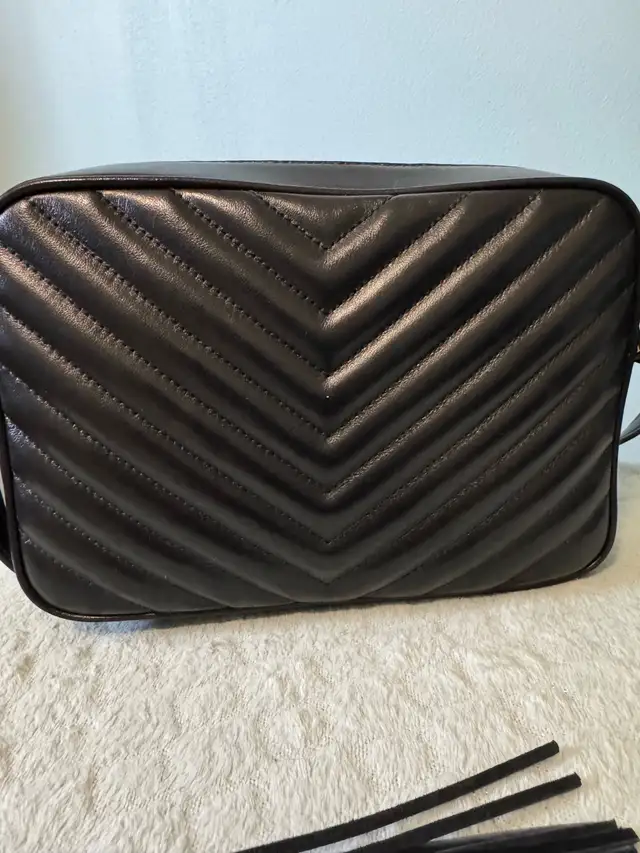 Yves Saint Laurent YSL Camera Bag *BRAND NEW*62863737092225122