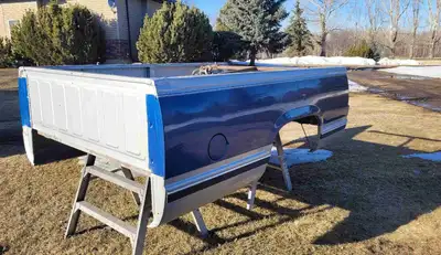 Gmc Long Box, off a 1997 1/2 ton. It's a survivor!! Minimal rust for its year. A few dents & scratch...