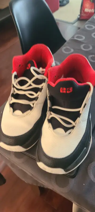 Nike Jordan Max Aura 7Y US, View more