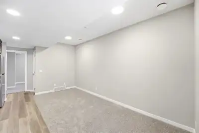 Newly Built 2 Bedroom Basement Suite, Livingston NW!!! A gorgeous newly built 2 bedroom legal baseme...