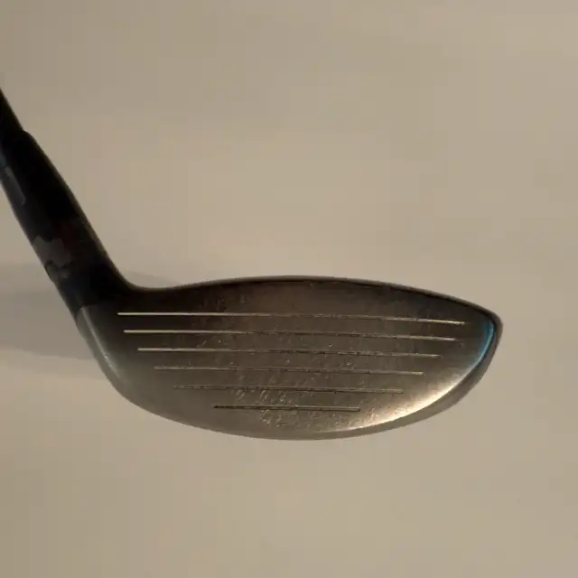 Titleist 913 F 3 Wood Stiff LH in Golf in Guelph - Image 3