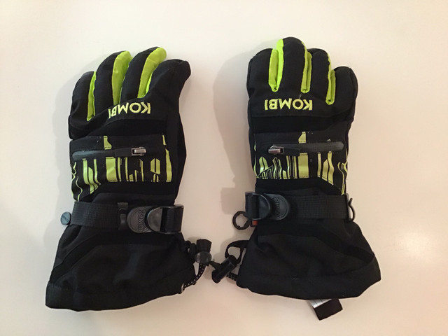 KOMBI junior ski gloves in Ski in Oakville / Halton Region