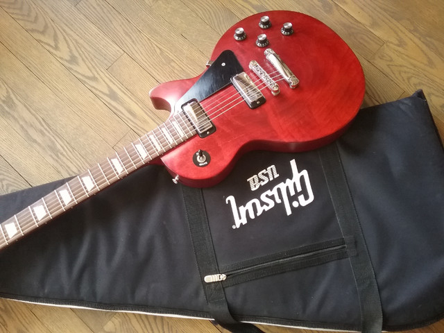 Gibson Les Paul (Studio 70's Tribute) 2012 couleur Satin Cherry dans Guitares  à Ouest de l’Île