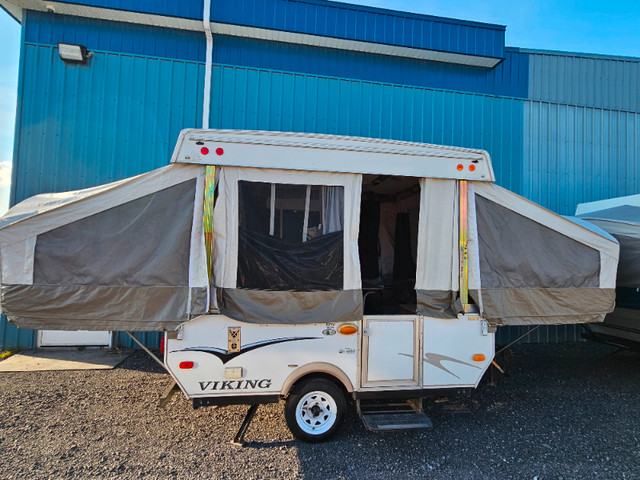 Tente roulotte à louer dans VR et caravanes  à Lévis