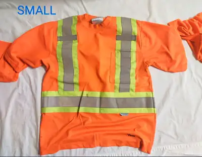 8 Hi Visibility work t-shirts, View more
