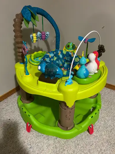 Evenflo Exersaucer Triple Fun - “Life in the Amazon” It is clean and in excellent used condition! Ke...