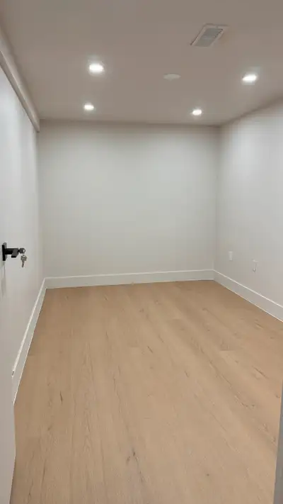 Salon Suite for Rent – Perfect for Lash Techs, Estheticians, or Beauty Professionals Looking for the...
