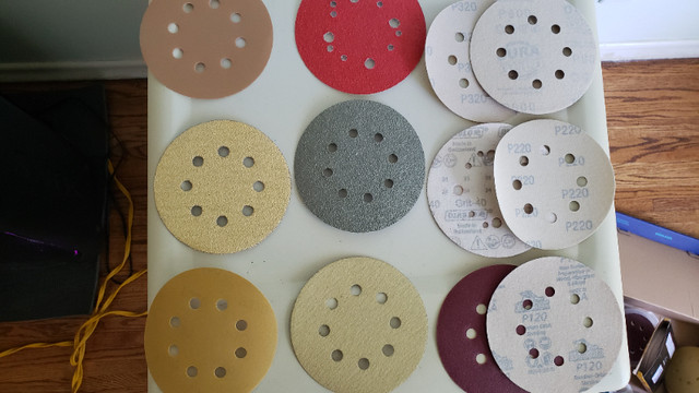 5 inch different grits sanding discs. in Power Tools in City of Toronto - Image 2