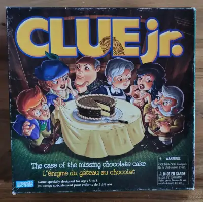 Clue Jr. - The case of the Missing Chocolate Cake, View more