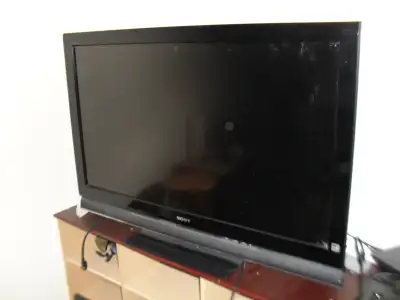 40 Sony Bravia LCD TV, works fine just bought another one., View more