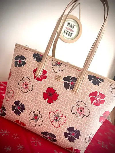Sac Tommy Hilfiger Neuf, View more