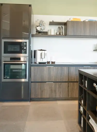Luxury SieMatic Kitchen Display for Sale – Over 60% Off! Retail Price: $48,857 | Sale Price: $19,198...