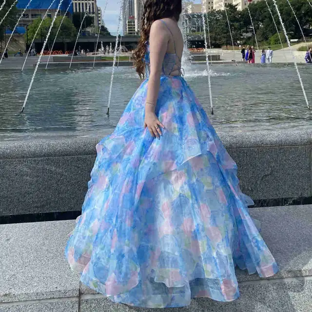 graduation dress in Women's - Dresses & Skirts in Edmonton - Image 2